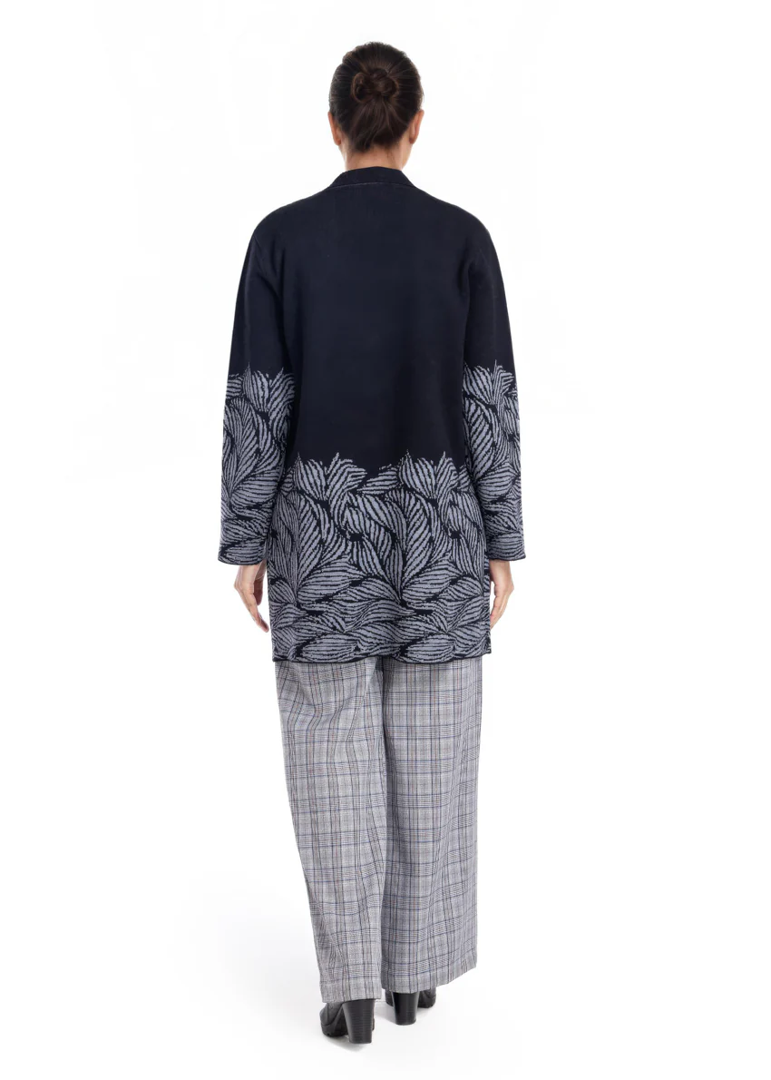 Black-Notched Collar Full Sleeves Cardigan Sweater (25Y-090-67) - Image 2