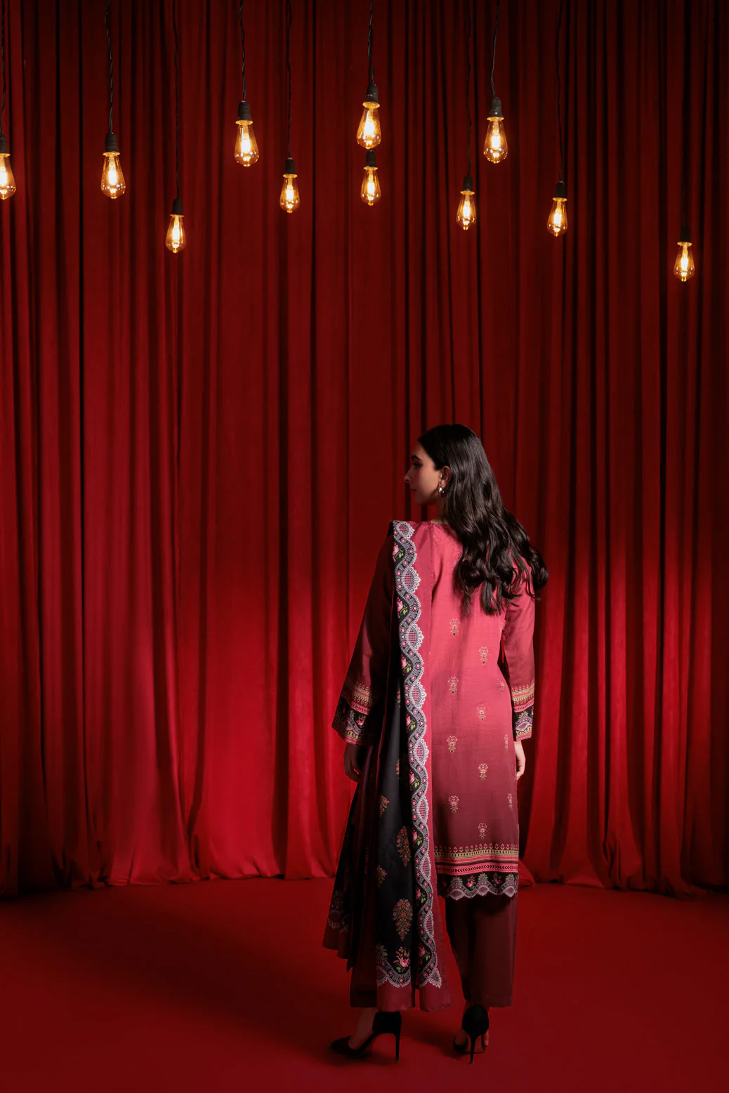 B-PINK-KHADDAR-3 PIECE (WS6243P06) - Image 4
