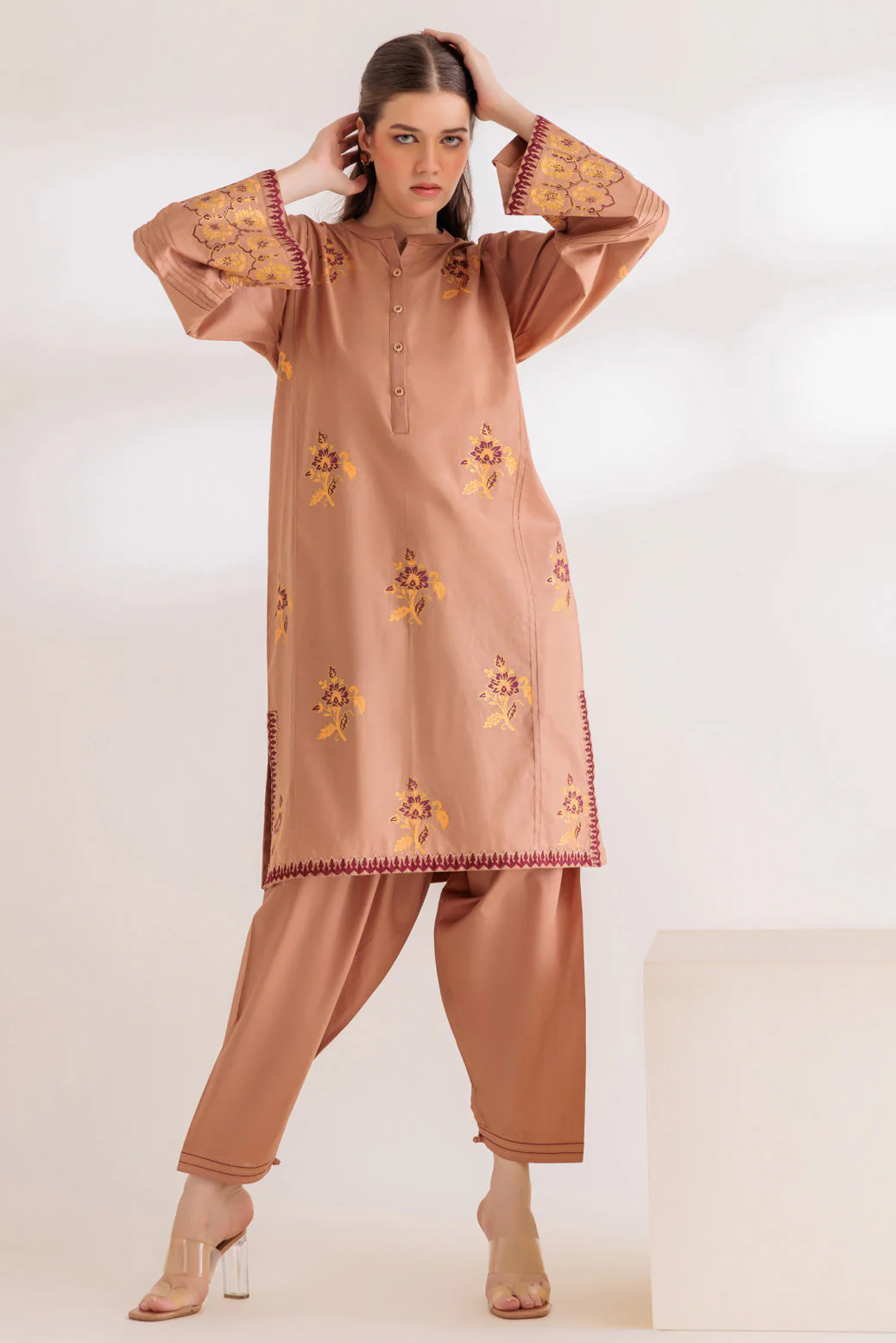 BEIGE-CAMBRIC-2 PIECE (WS6232P10) - Image 3