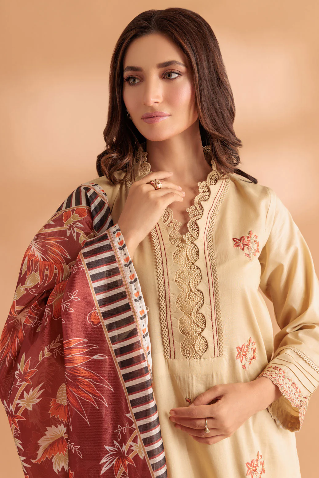BEIGE-CAMBRIC-3 PIECE (SS5243P18) - Image 3