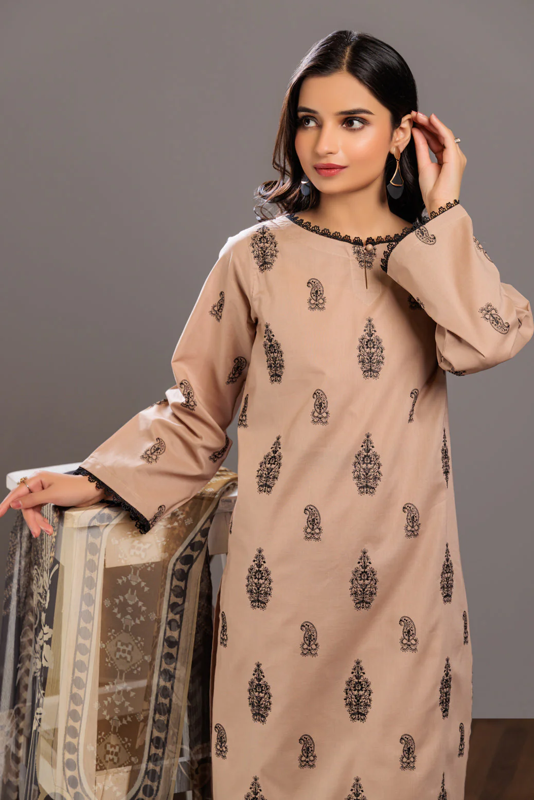 BEIGE-CHIKANKARI-3 PIECE (WHS223P07) - Image 2