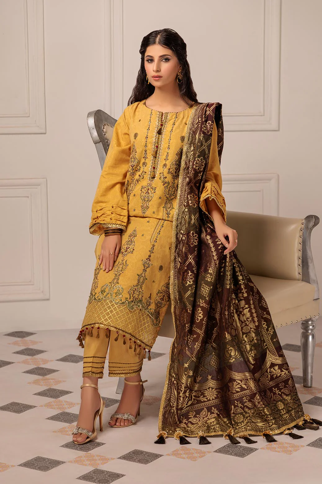 BEIGE-JACQUARD-3 PIECE (HV1NA233P2) - Image 2