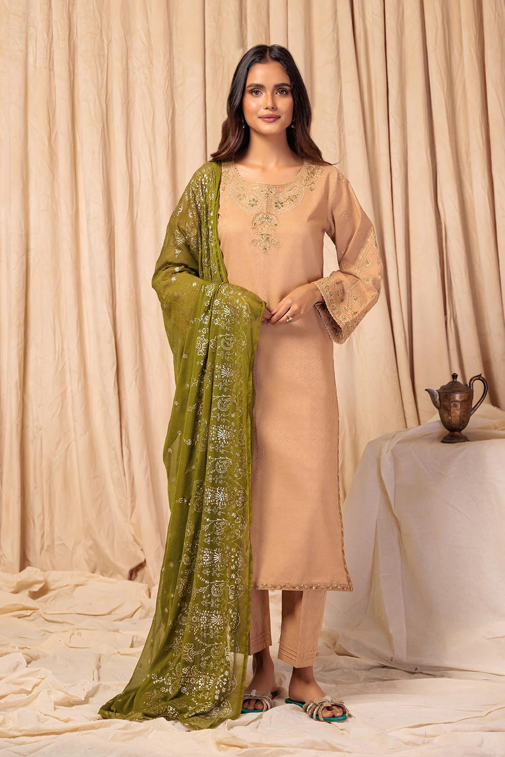 BEIGE-JACQUARD-3 PIECE (HV5C233P02) - Image 2