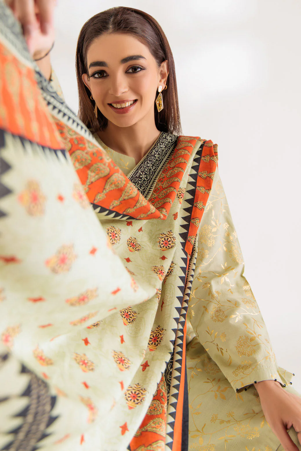 BEIGE-KHADDAR-3 PIECE (PWS6233P42) - Image 5