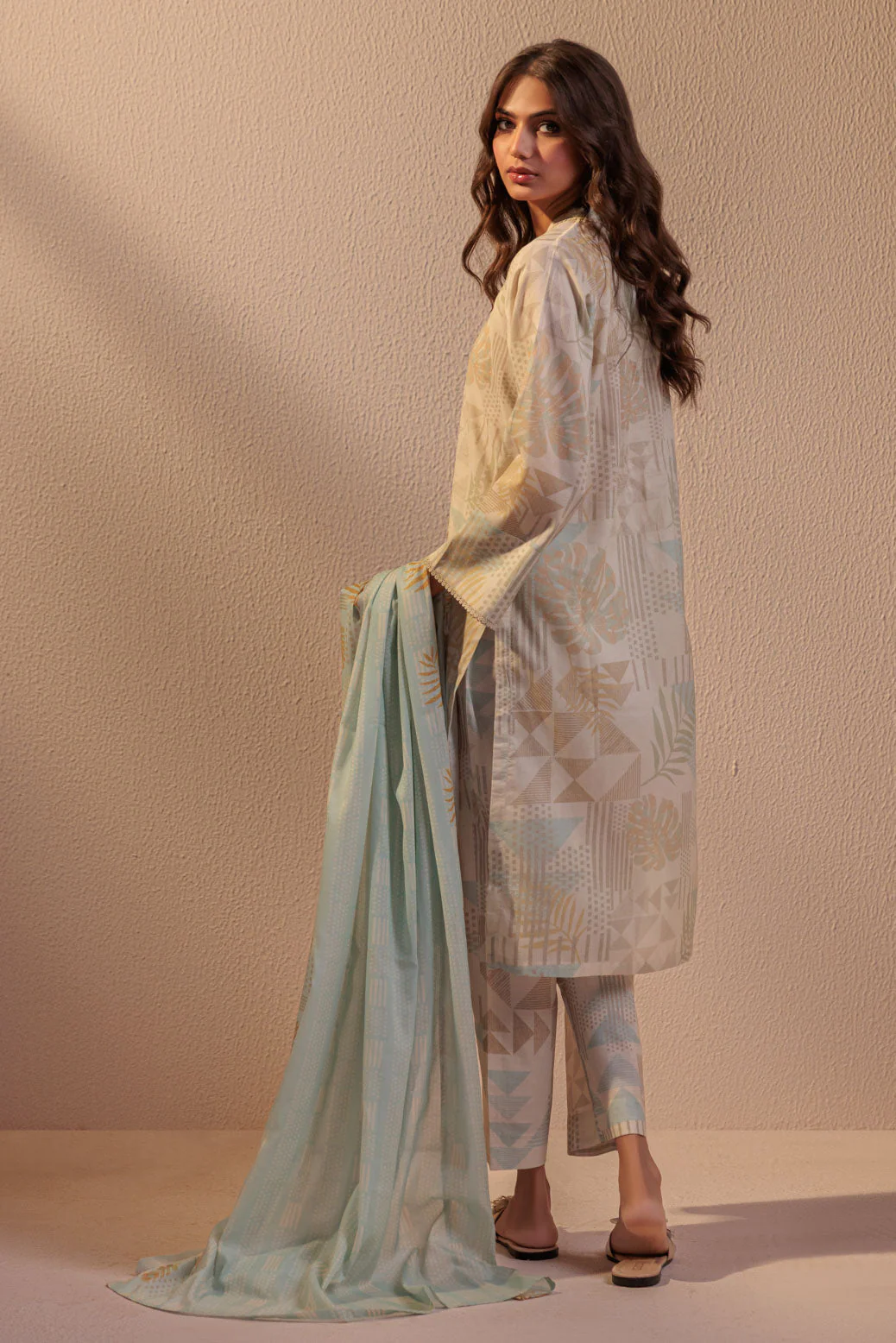BEIGE-LAWN-3 PIECE (PWS6243P13) - Image 5
