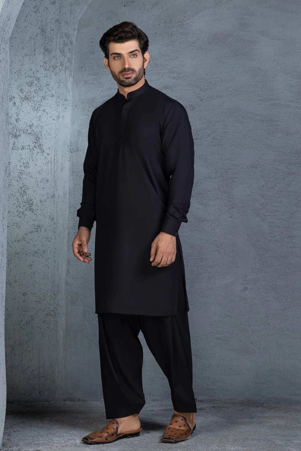 BLACK-BLENDED-SHALWAR SUIT (GSBB22-008) - Image 3