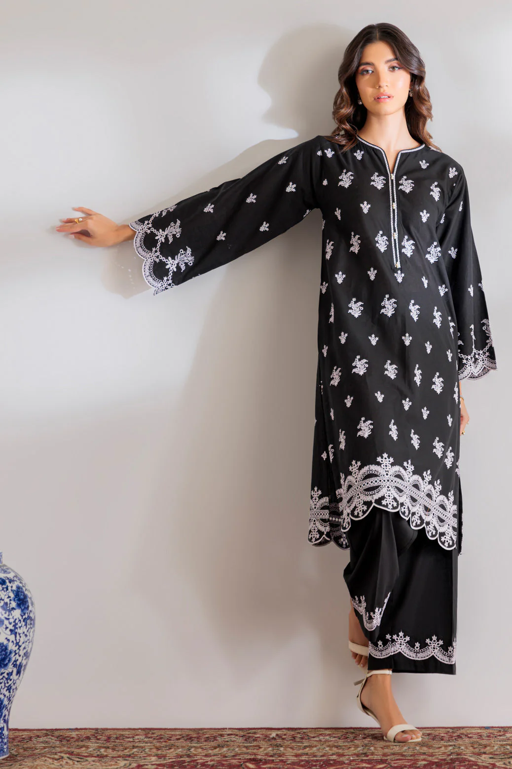 BLACK-CAMBRIC-2 PIECE (BS2242P08) - Image 3
