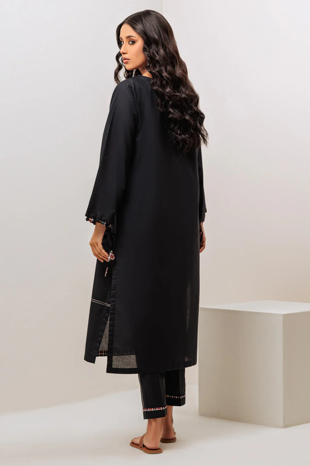 BLACK-CAMBRIC-2 PIECE (SRLS232P16) - Image 4