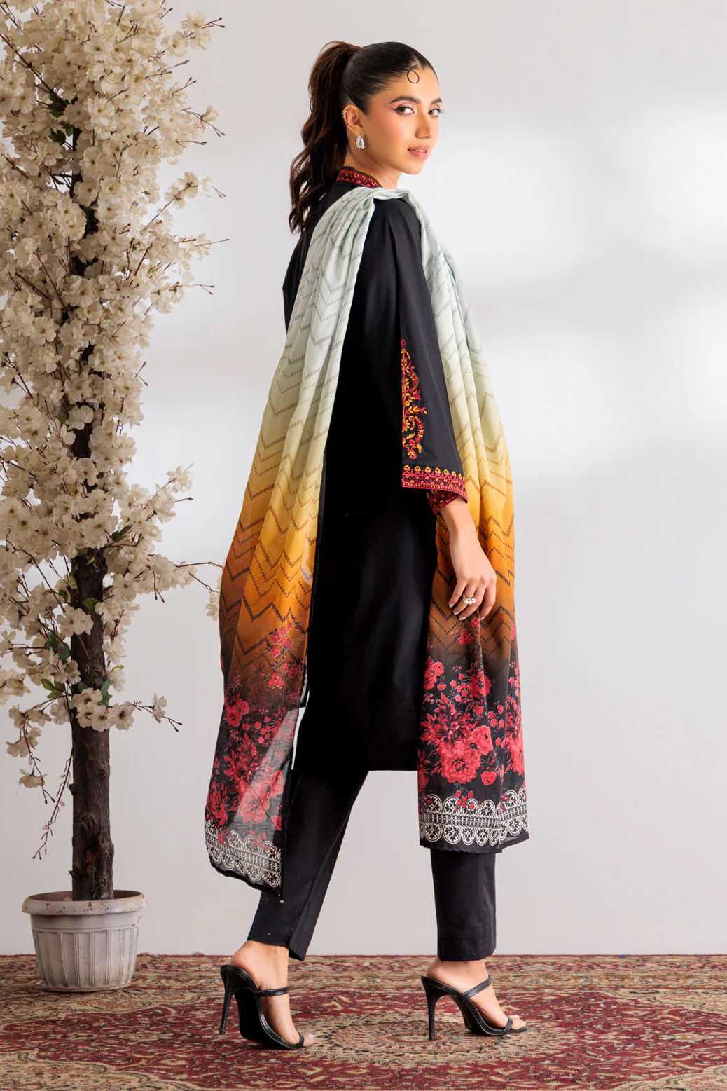 BLACK-CAMBRIC-3 PIECE (BS1243P09) - Image 5