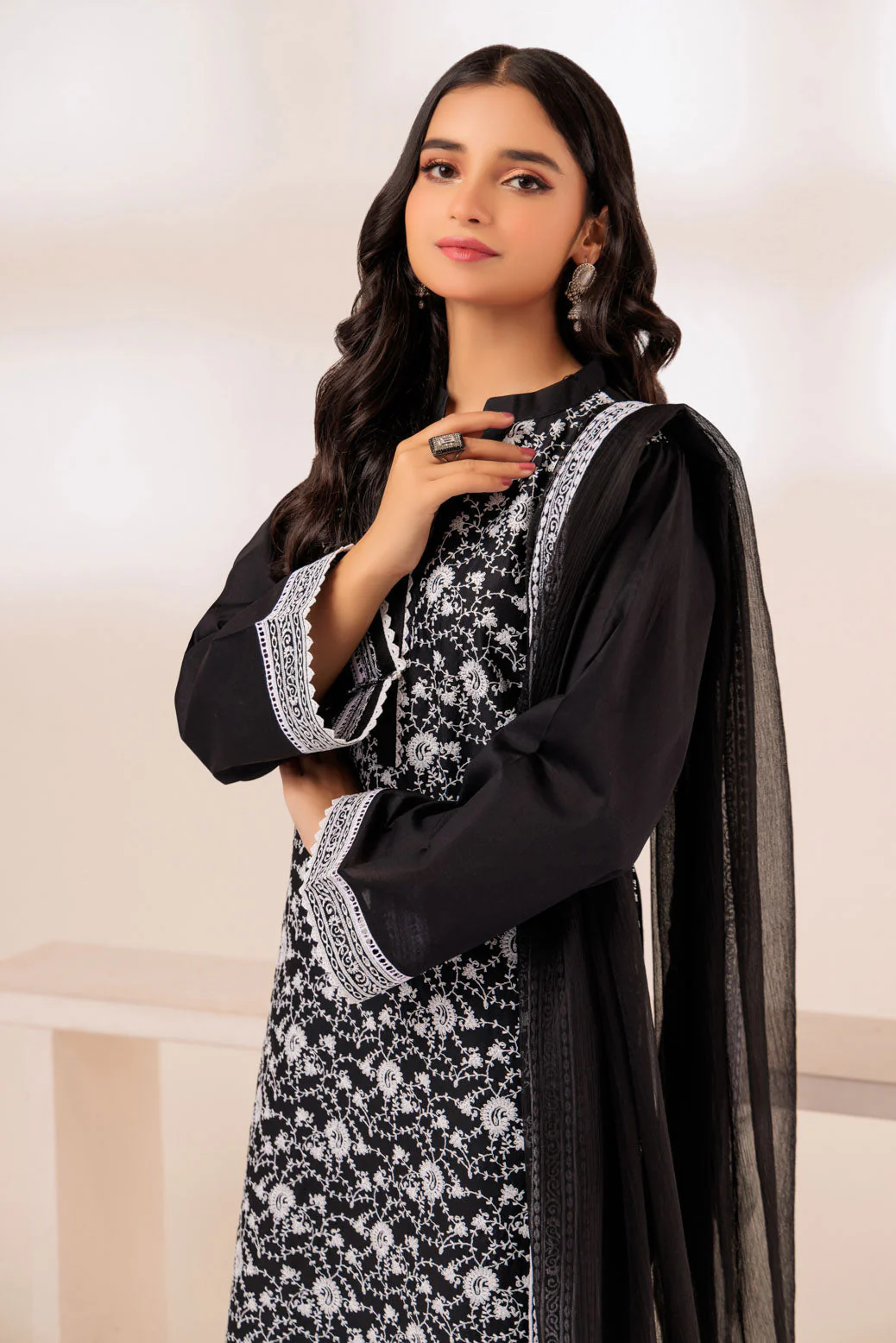 BLACK-CAMBRIC-3 PIECE (SRS233P62) - Image 3