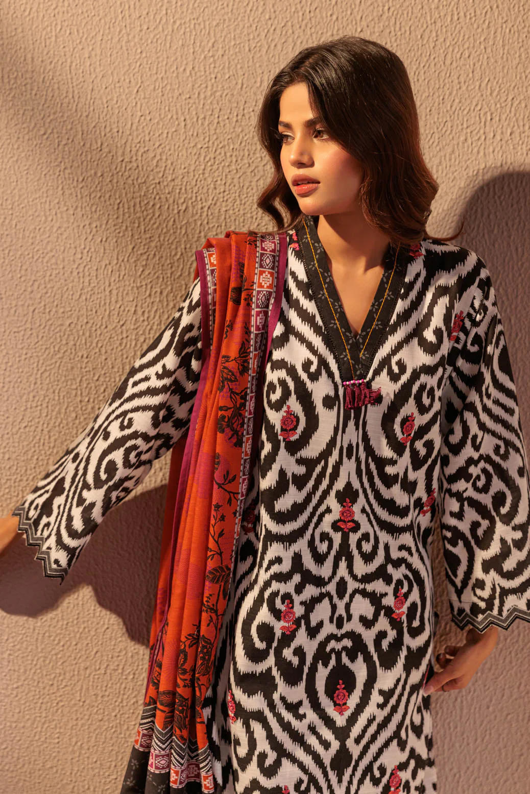 BLACK-KHADDAR-3 PIECE (WS6243P03) - Image 2