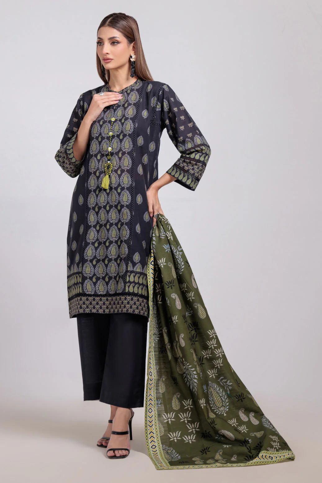 BLACK-KHADDAR-3 PIECE (WS6243P45) - Image 3
