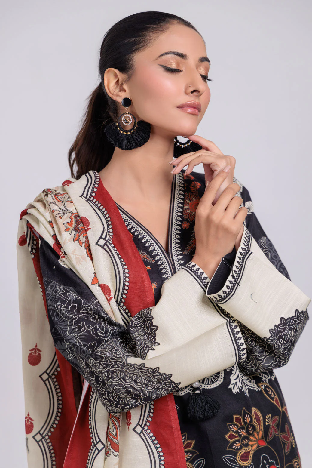 BLACK-KHADDAR-3 PIECE (WS7243P25) - Image 2
