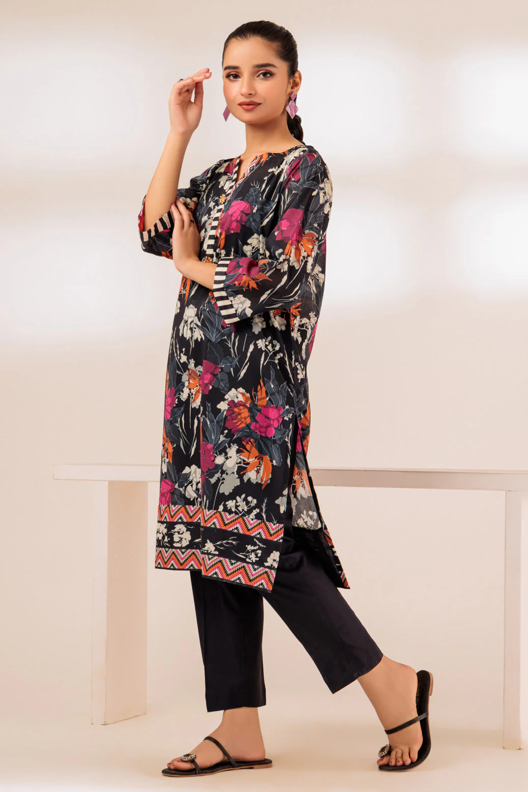 BLACK-LAWN-1 PIECE (RAK231P29) - Image 2
