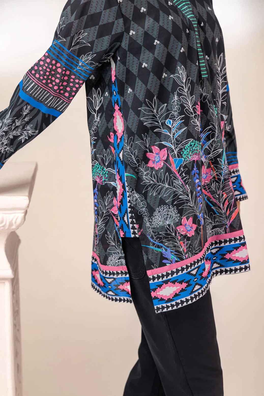 BLACK-LAWN-1 PIECE (SAK231P22) - Image 3