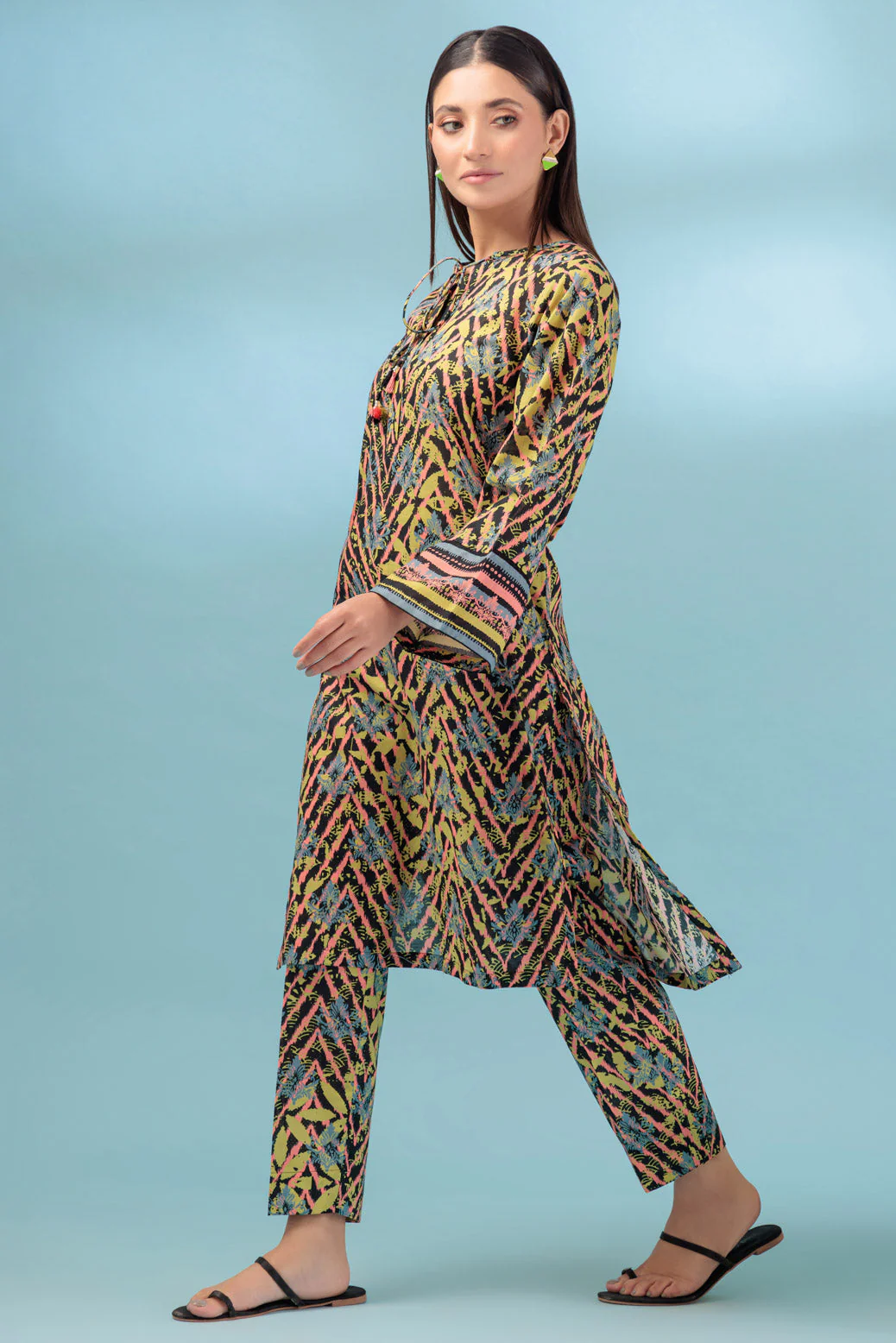 BLACK-LAWN-2 PIECE (PWS3232P05) - Image 3