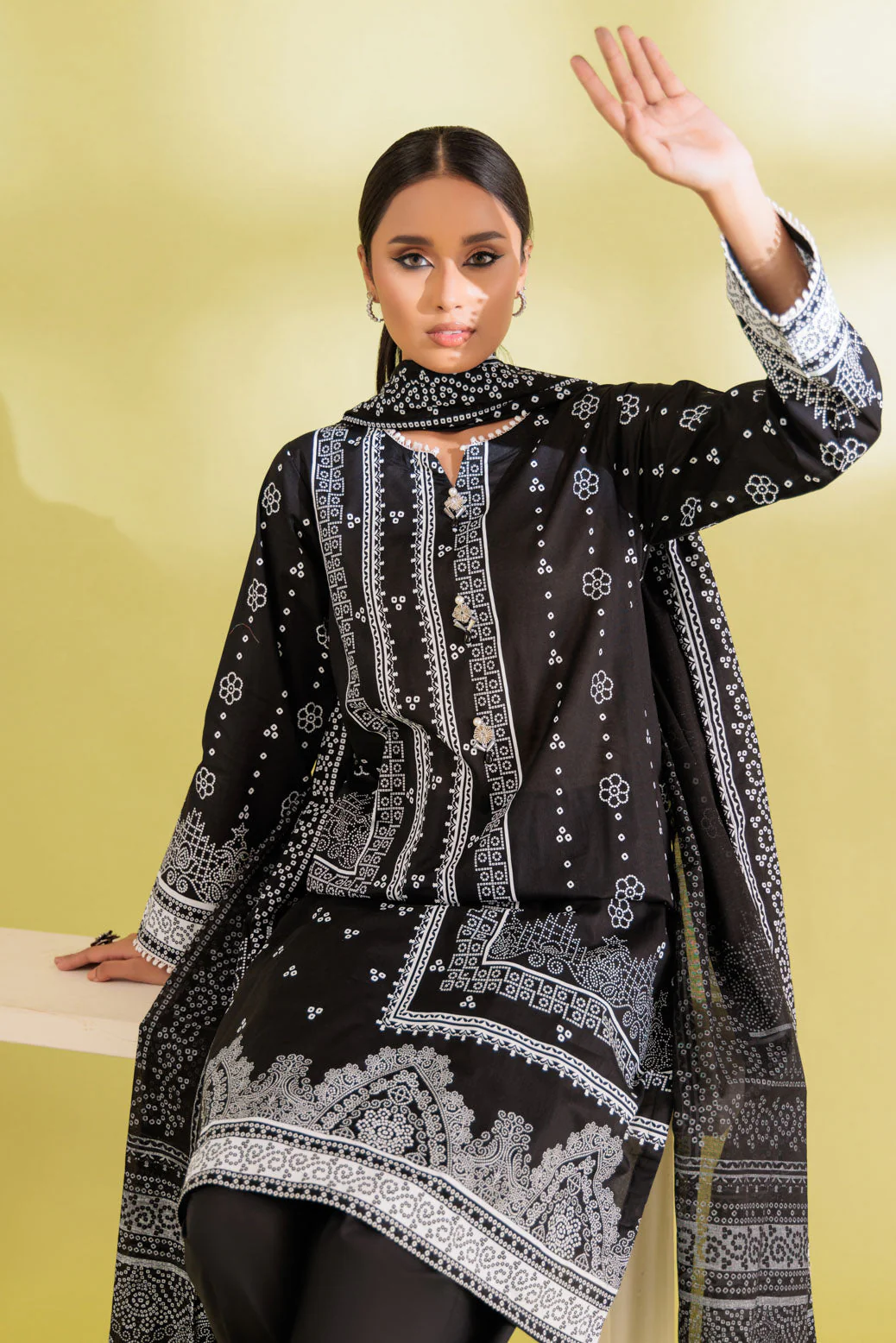 BLACK-LAWN-3 PIECE (BSRS233P06) - Image 2
