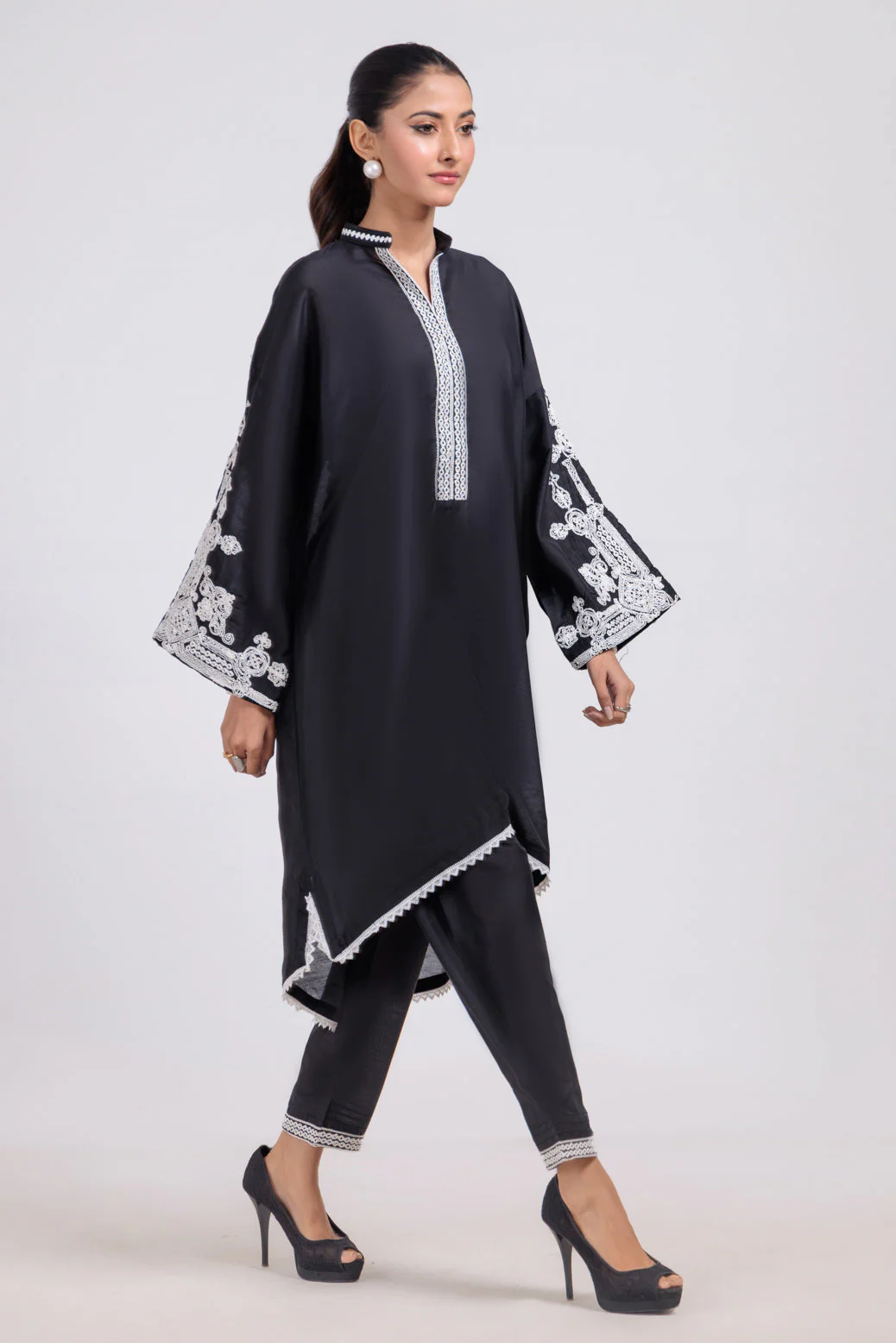 BLACK-SILK-2 PIECE (BS7242P02) - Image 2