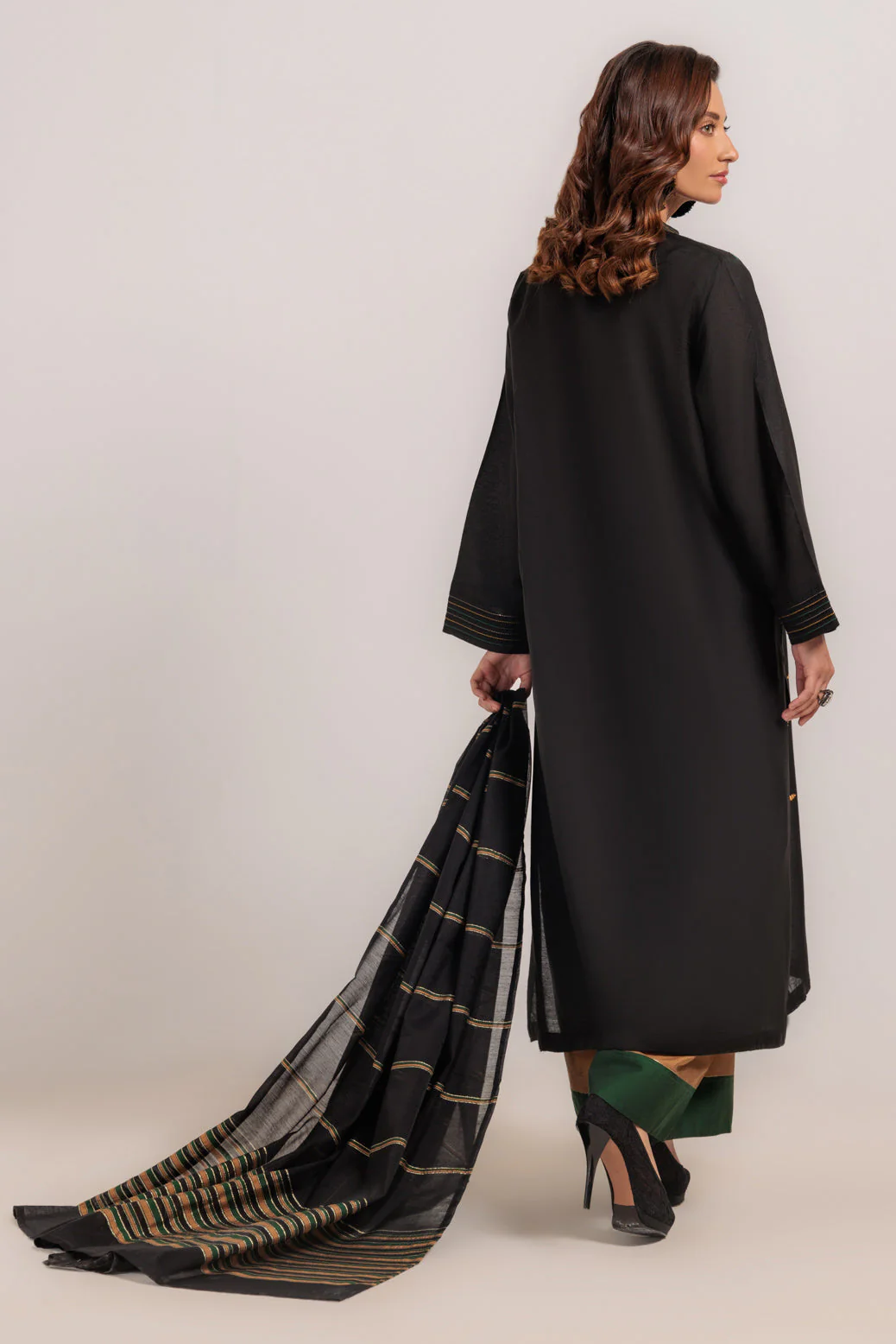 BLACK-YARNDYED-3 PIECE (WS5243P14) - Image 3