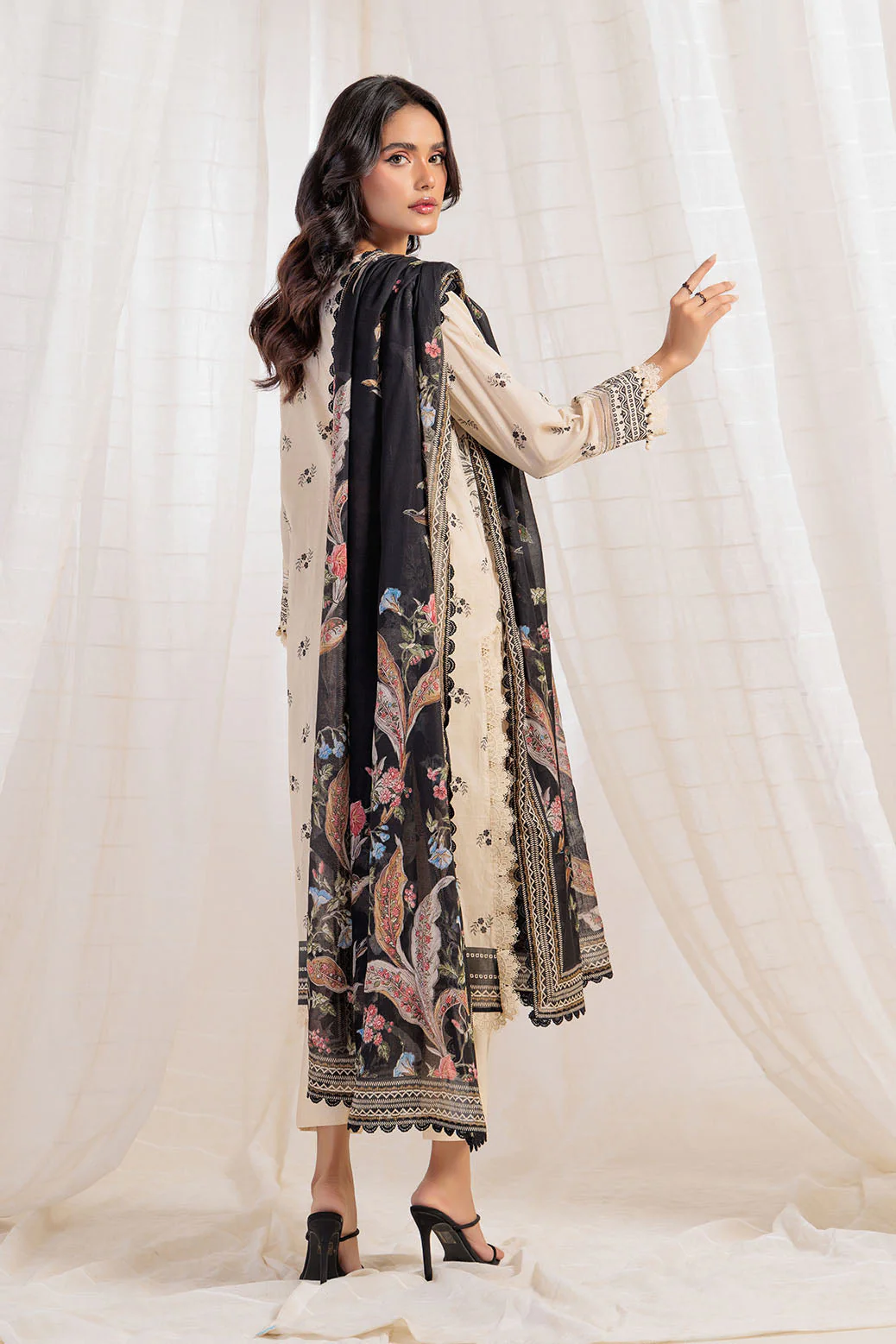 BLACK FLORAL - 3 PC (2S24P3P284) - Image 4