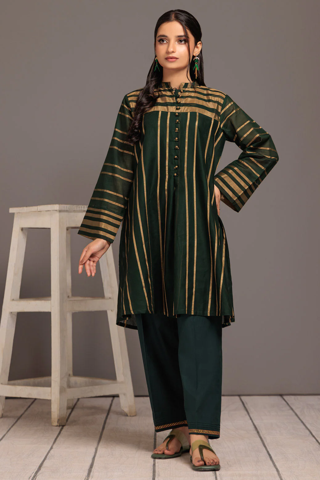 GREEN-GOLDEN ZARI STRIPE-1 PIECE (SSS231P05) - Image 3