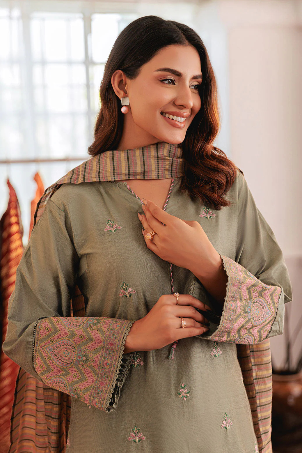 GREEN-RAW SILK-3 PIECE (6S24C3P189) - Image 4