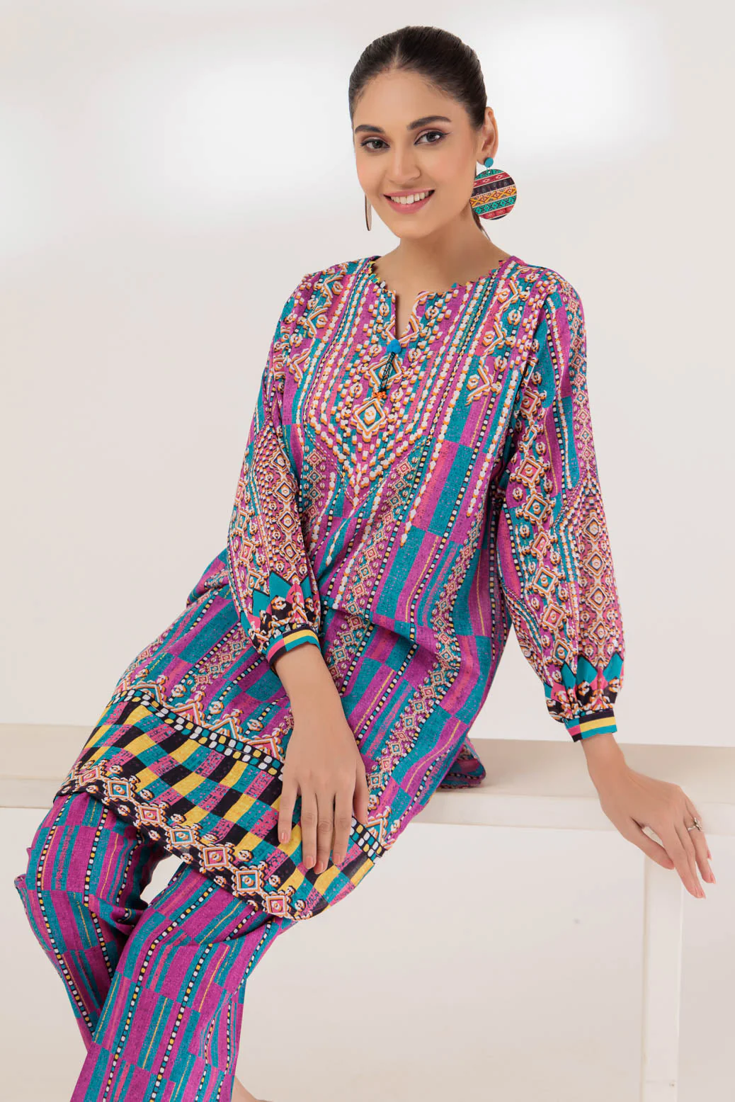 MAGENTA-LAWN-2 PIECE (BAAK232P01) - Image 3