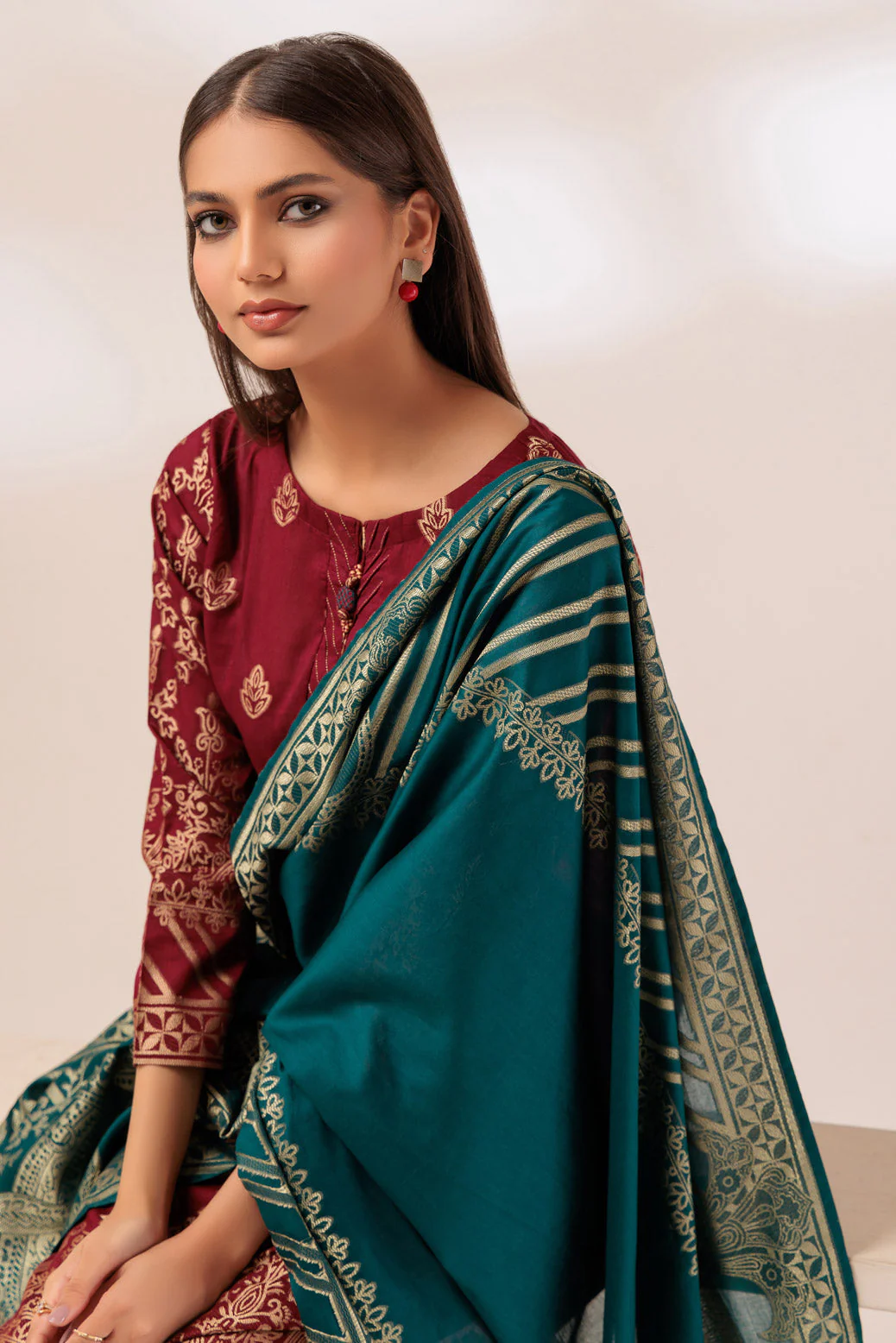 MAROON-JACQUARD-3 PIECE (PWJ1233P11) - Image 3