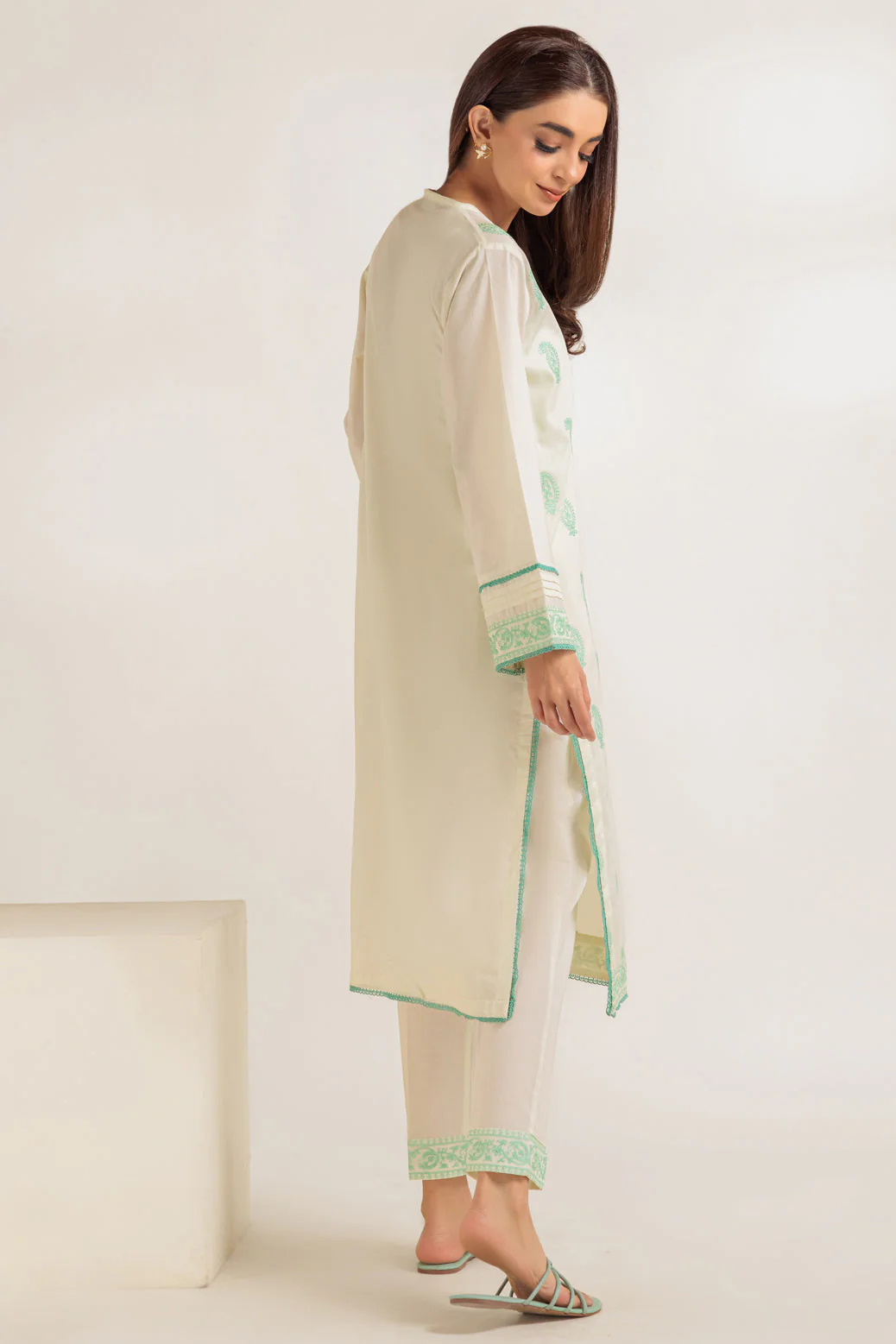 O-WHITE-CAMBRIC-2 PIECE (PWS6232P10) - Image 3