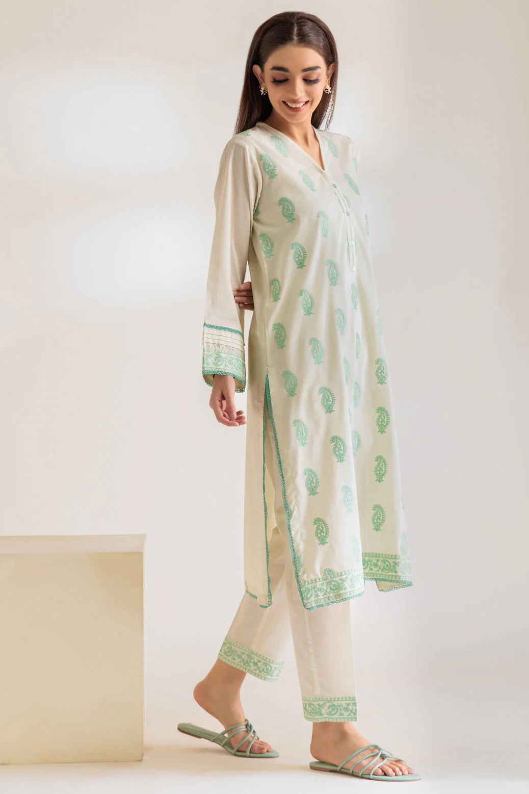 O-WHITE-CAMBRIC-2 PIECE (PWS6232P10) - Image 4