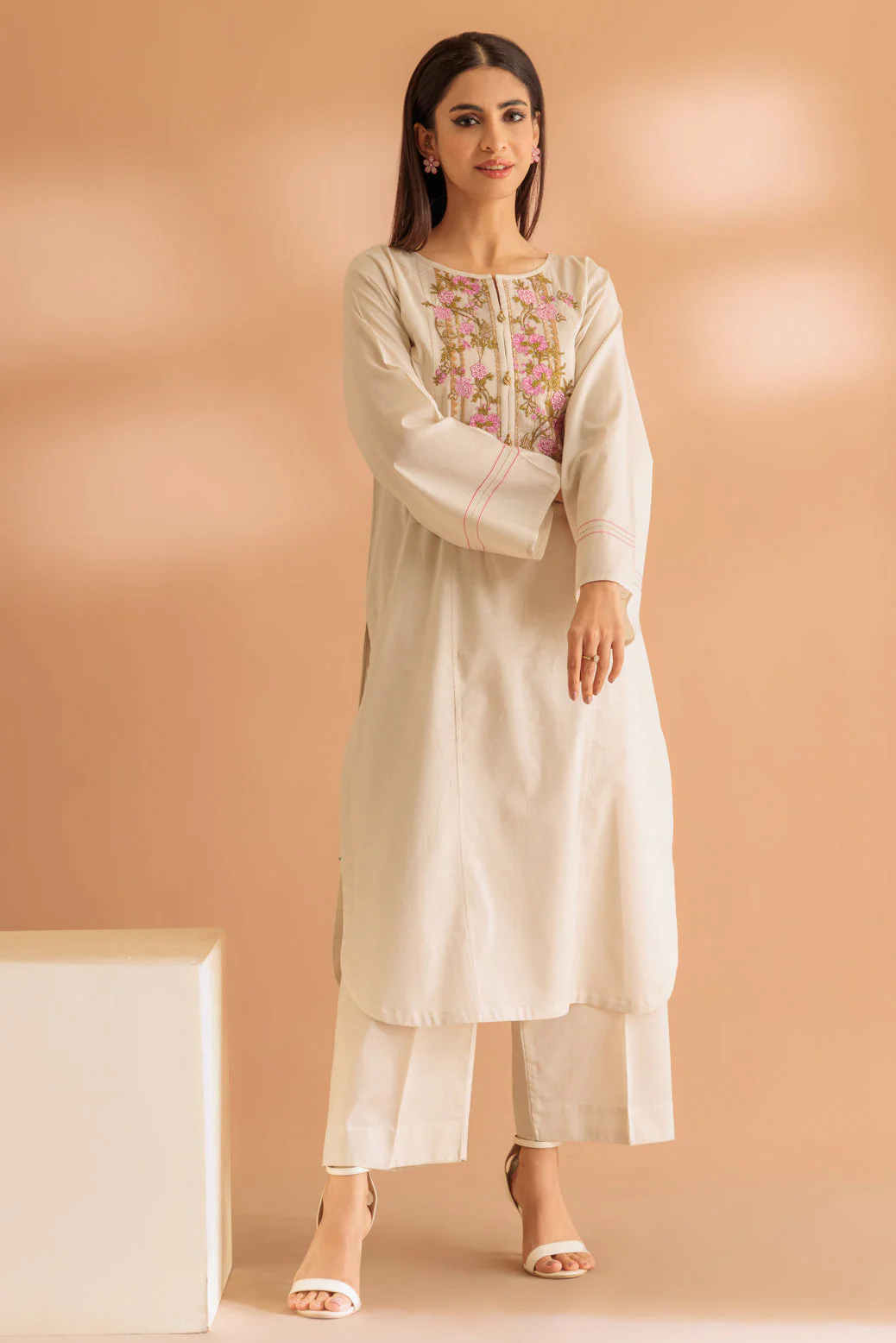 O-WHITE-CAMBRIC-2 PIECE (SS5242P05) - Image 4