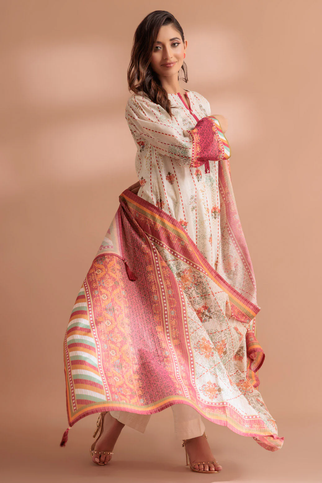 O-WHITE-LAWN-3 PIECE (SS2243P18) - Image 3