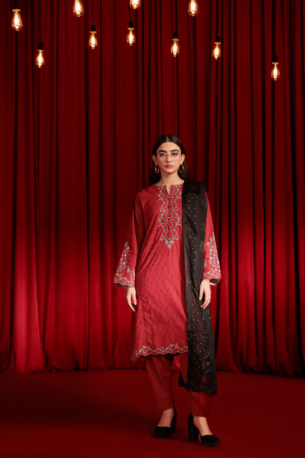 RED-JACQUARD-3 PIECE (BS2243P16) - Image 2