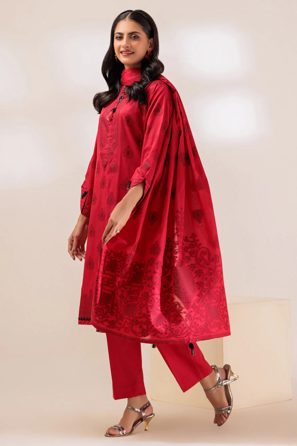 RED-JACQUARD-3 PIECE (PWJ3233P06) - Image 3