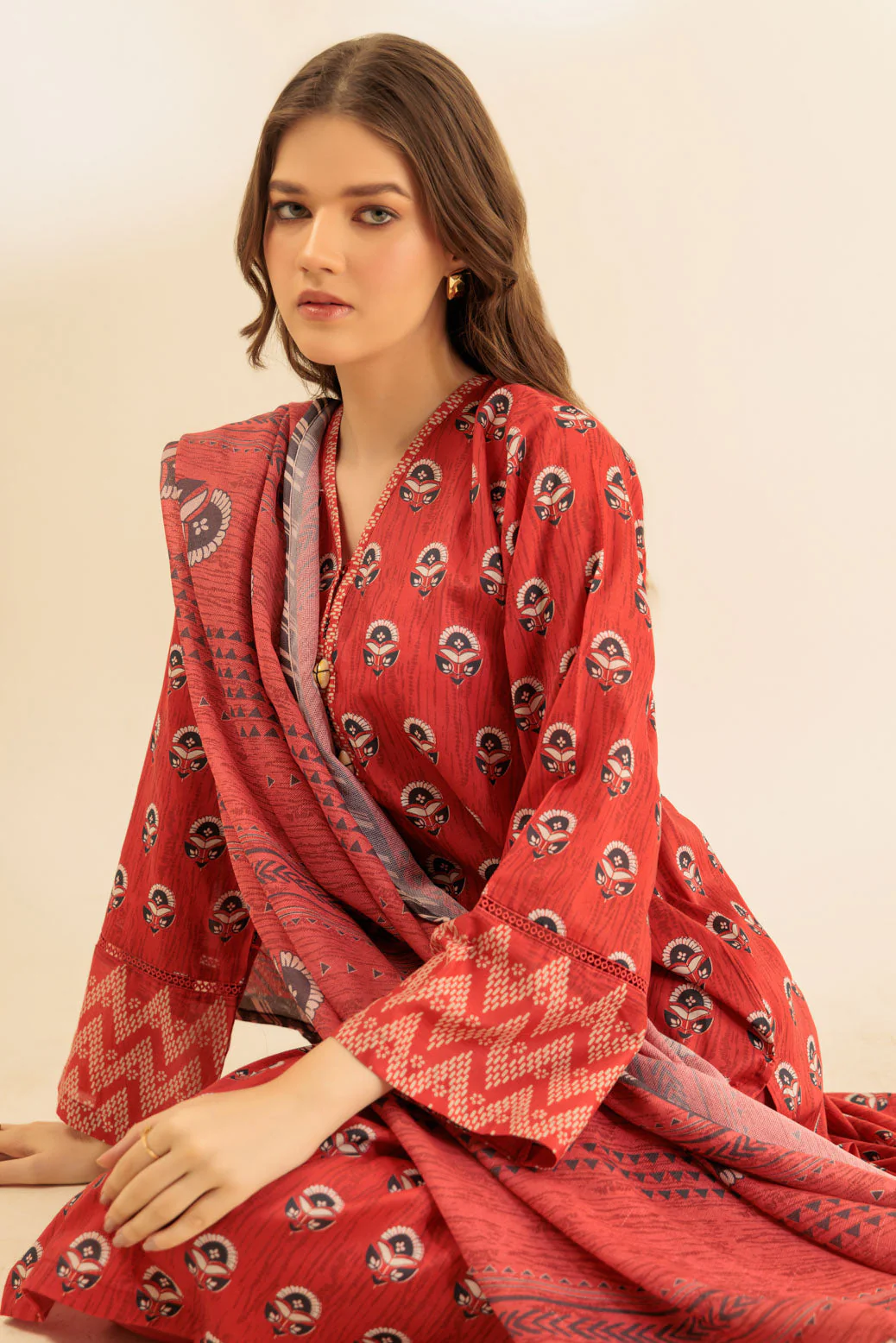 RED-LAWN-3 PIECE (BS6243P02) - Image 2