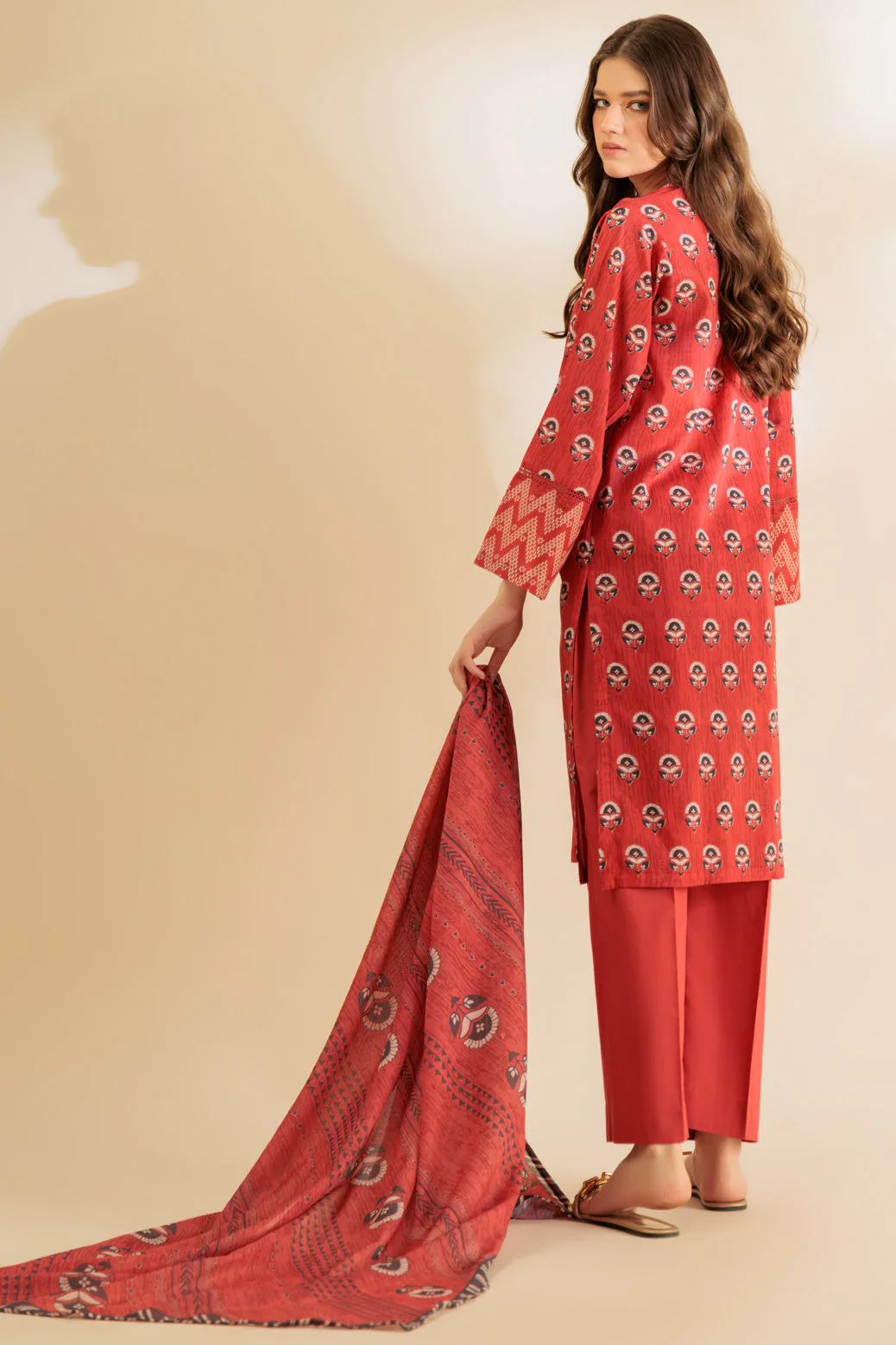 RED-LAWN-3 PIECE (BS6243P02) - Image 4
