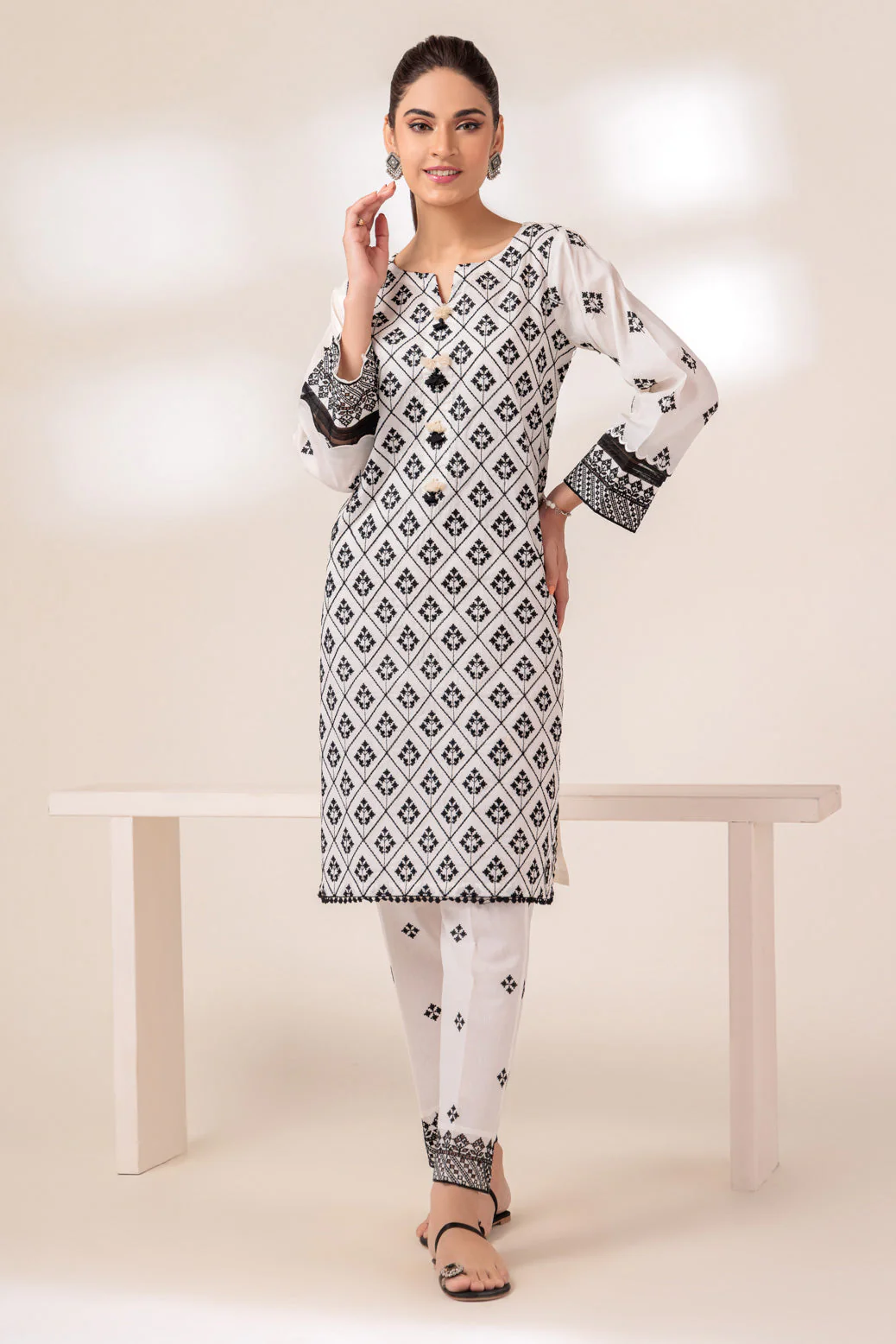 WHITE-CAMBRIC-2 PIECE (WSS222P27) - Image 2