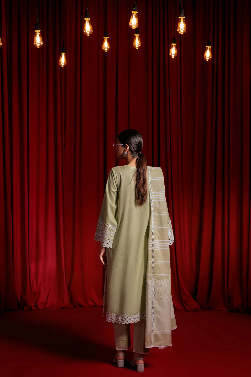WHITE-CAMBRIC-3 PIECE (6S24K3P044) - Image 4