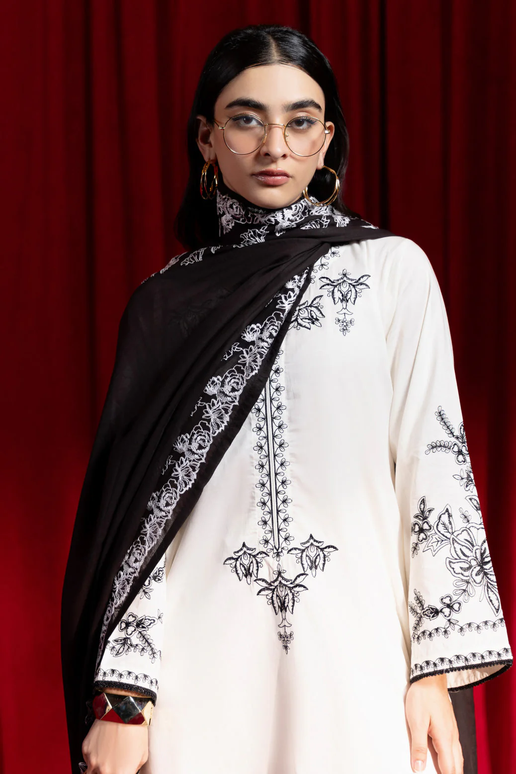 WHITE-CAMBRIC-3 PIECE (BPS5243P03) - Image 2