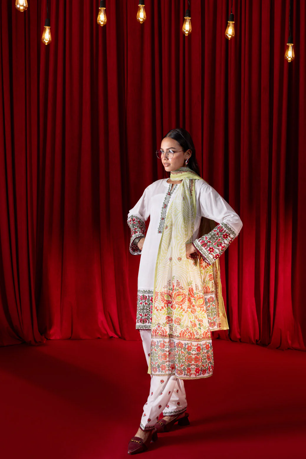 WHITE-CAMBRIC-3 PIECE (PWS7243P04) - Image 3