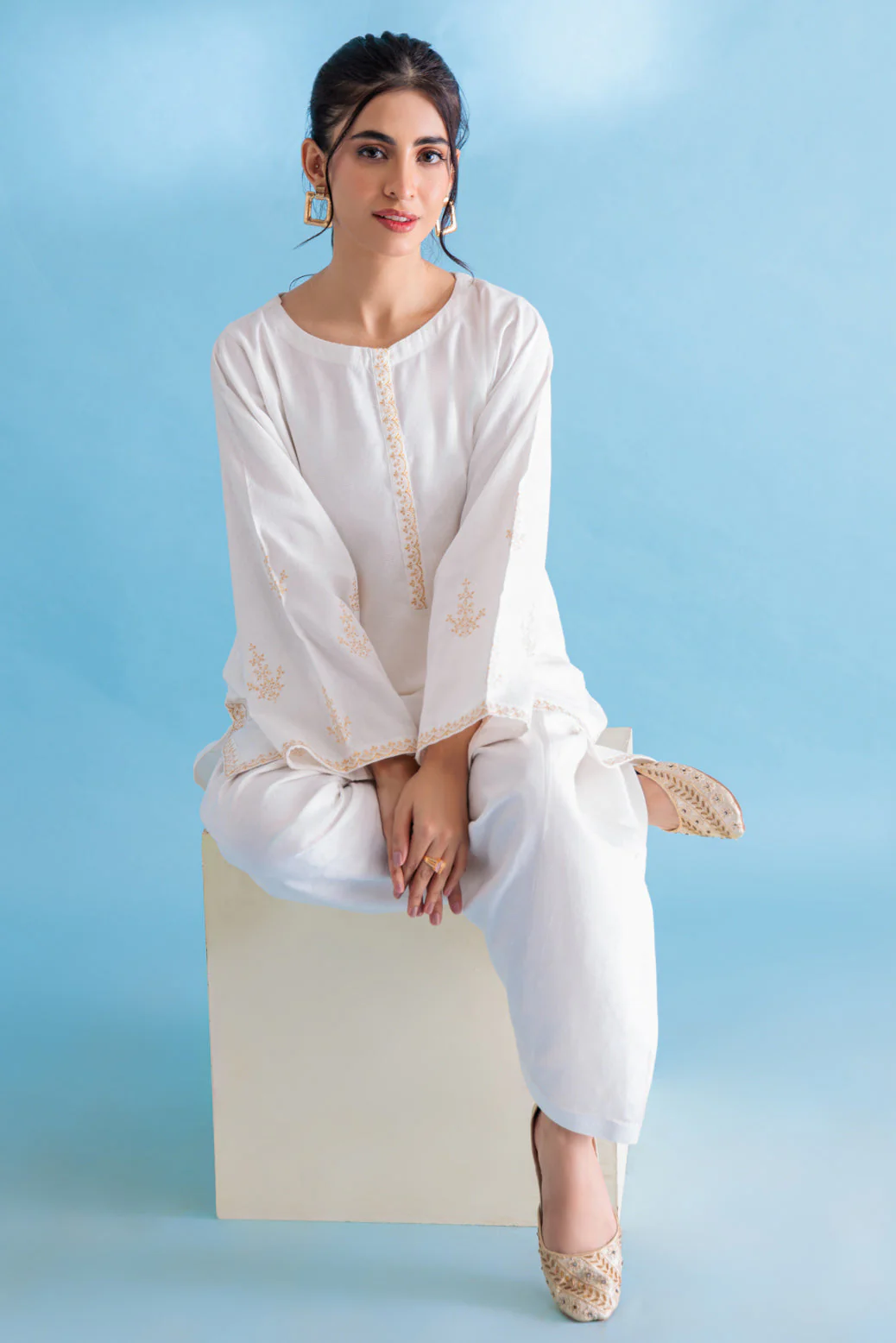WHITE-JACQUARD-2 PIECE (PWS6232P43) - Image 2
