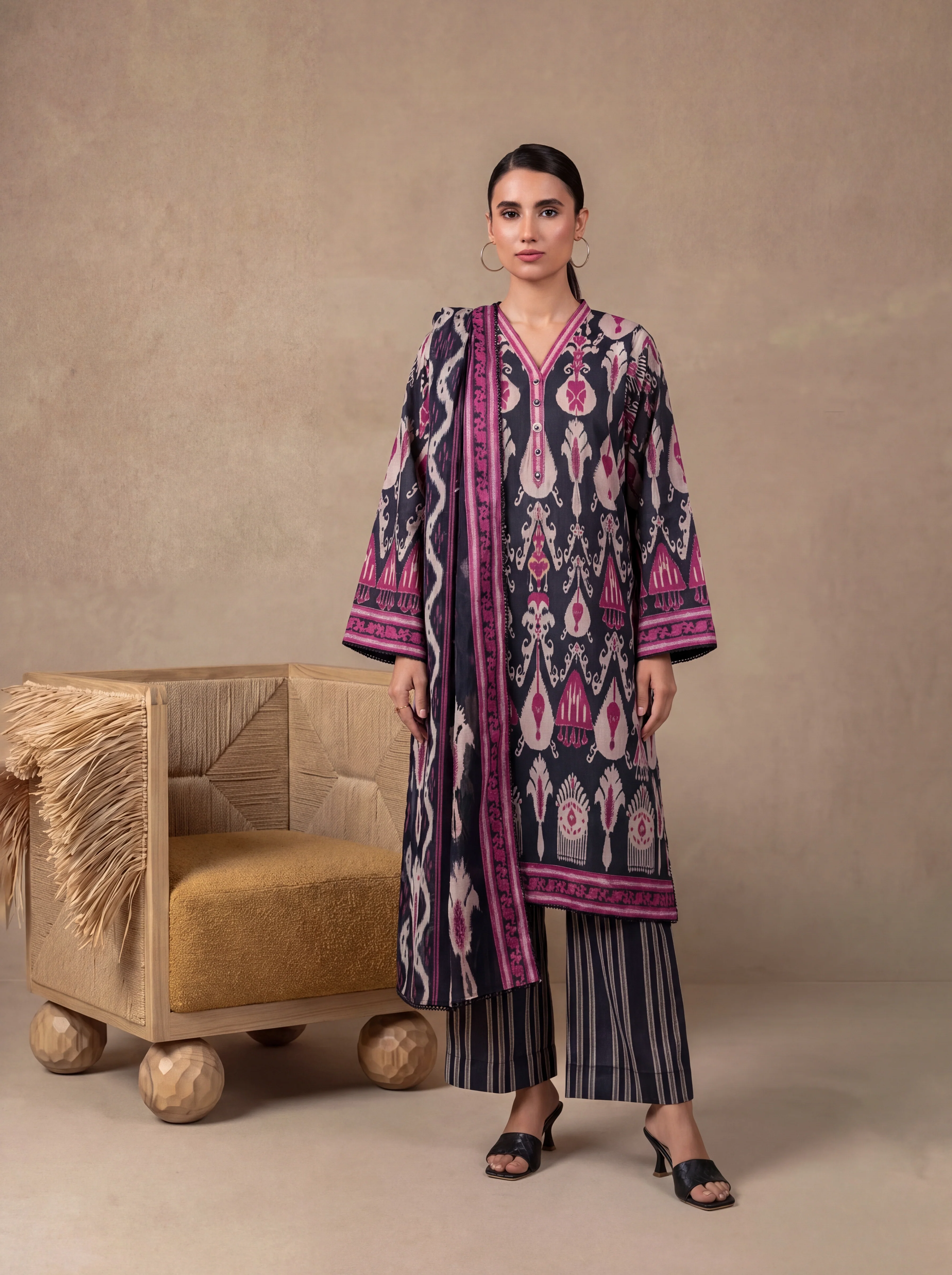 Black-Lawn-3 Piece (WPS25P3068)