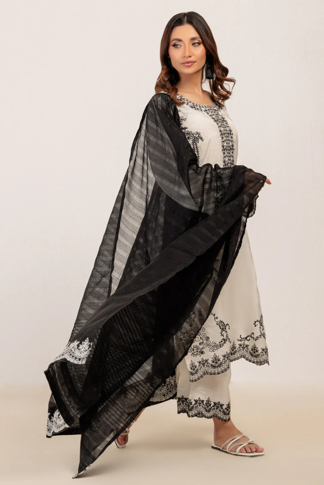 WHITE-SILK-3 PIECE (WS5243P09) - Image 3
