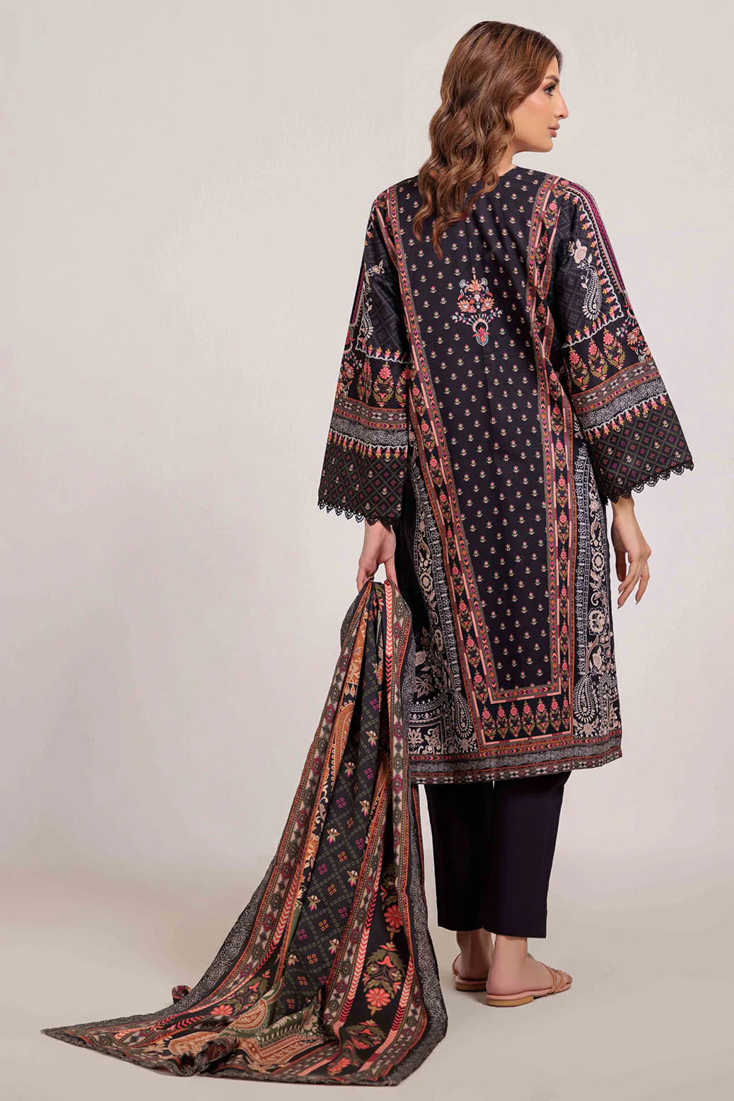 BLACK-KHADDAR-3 PIECE (WS6243P85) - Image 5