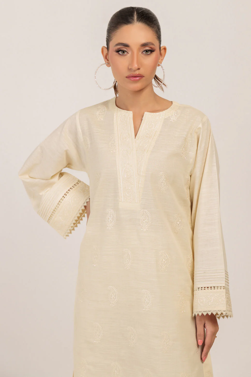 O-WHITE-KHADDAR-2 PIECE (WS7242P18) - Image 2