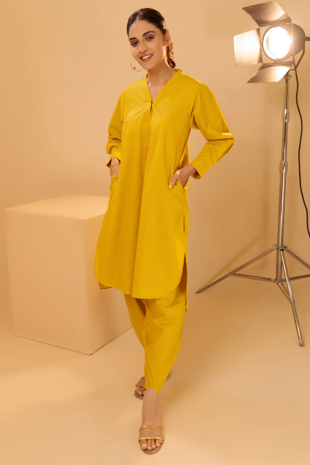 YELLOW-DOBBY-2 PIECE (SSS232P19) - Image 2