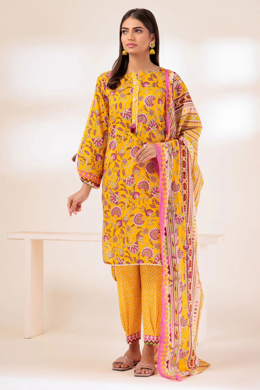 YELLOW-LAWN-3 PIECE (SSS233P71) - Image 3